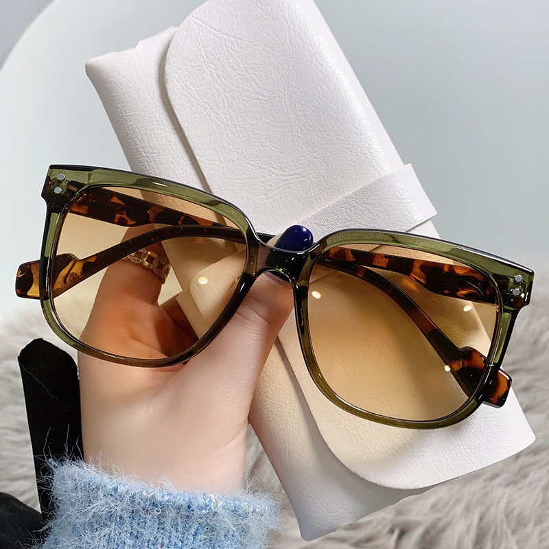 Wholesale PC Large Frame Sunglasses